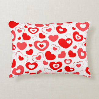 Little Red and White Hearts Prydnadskudde