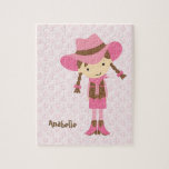 Little Rosa Cowgirl Pussel<br><div class="desc">Anpassningsbarnas pussel har en vacker vektorillustration av en liten cowgirl på rosa horseshoes mönster bakgrund. Anpassa med din lilla flickas namn, monogram, initialer eller text du själv väljer för en sorts gåva. Cocoa Studio.</div>