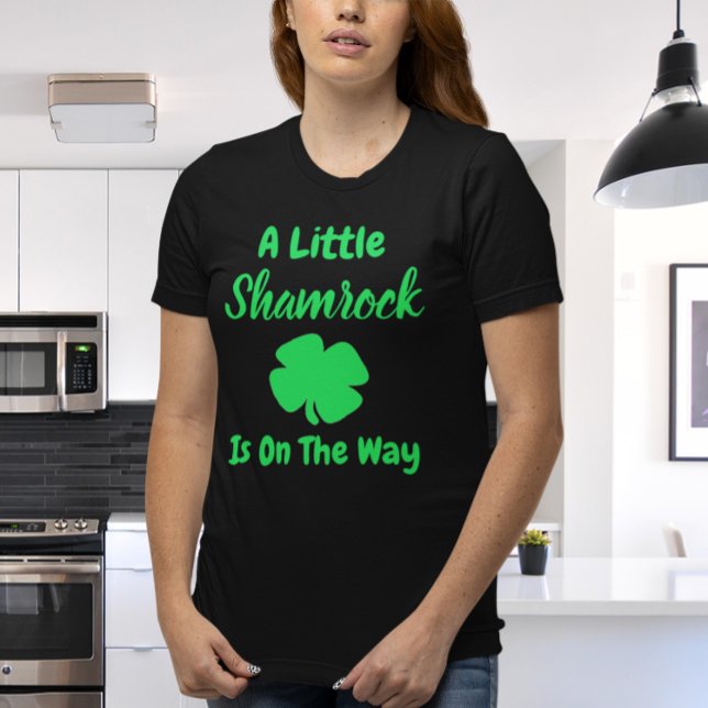 Little Shamrock St patrick's day Gravid T Shirt (Skapare uppladdad)