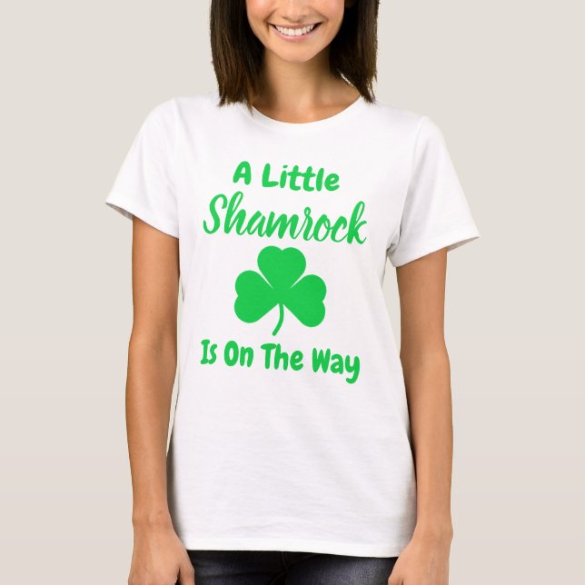 Little Shamrock St patrick's day Gravid T Shirt (Framsida)