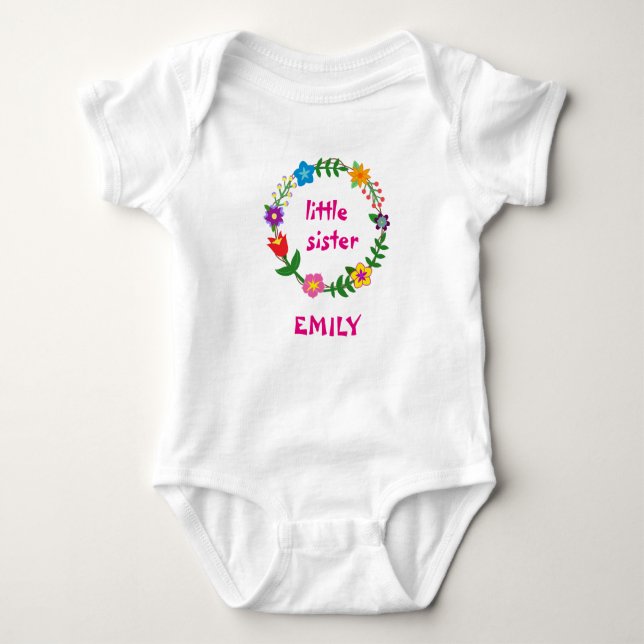 Little Sister, Blommigt Ram, Personalize Namn T Shirt (Framsida)