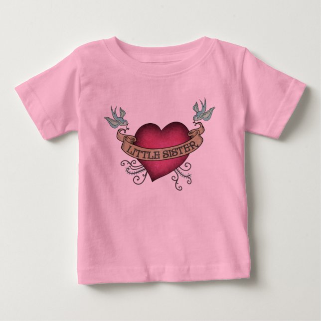 Little Sister Tattoo Heart T-shirt (Framsida)