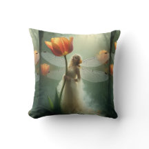 Little Tulip Fairy in delikat flodklädsel