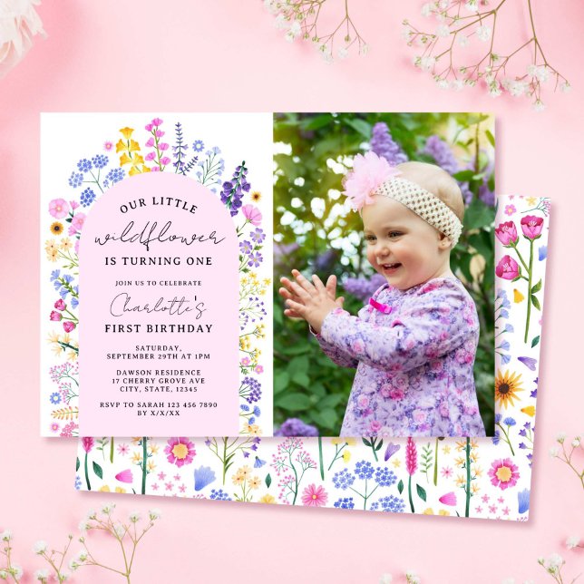Little Wildblomma Flicka 1:a födelsedagsfoto Inbjudningar (Little Wildflower Baby Girl 1st Birthday Photo Invitation)