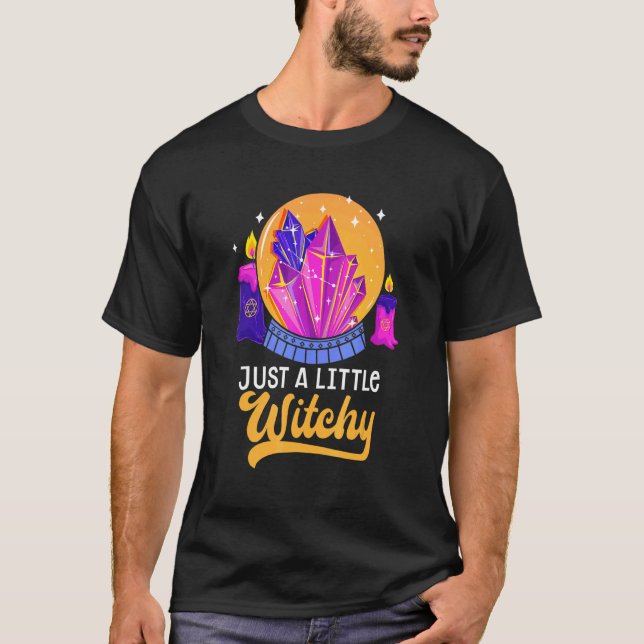 Little Witchy Crystal Divination Ball Tarot Cards  T Shirt (Framsida)