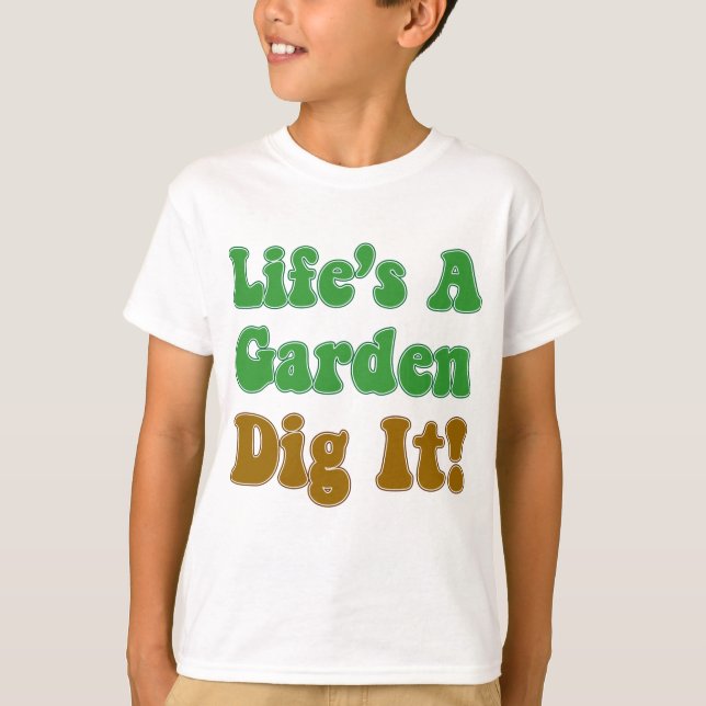 Liv är en trädgårds- pik det tee shirt (Framsida)