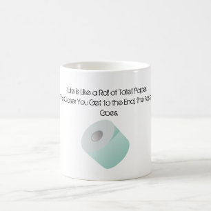 Liv är likt toalettpapper över backegamlingen kaffemugg
