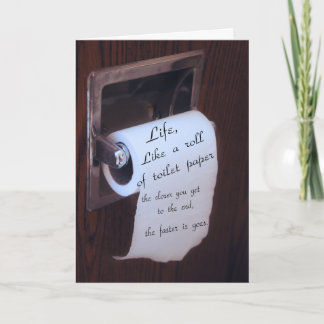 Liv gillar en rulle av toalettpapper kort