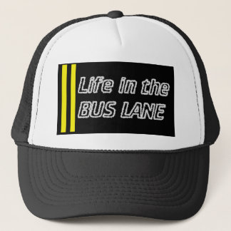 Liv i bussfilen truckerkeps