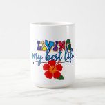 "Liv mitt bästa liv" Kaffemugg<br><div class="desc">Börja din dag med en chans till framgång - och kanske lite vanföreställning. Oavsett om det är kaffe, te eller något lite starkare (ingen bedömning) är det här mugg din dagliga påminnelse om att du gör fantastisk, raring. Perfekt för att driva igenom kalkylblad, ignorera e-postmeddelanden eller låtsas att dina växter...</div>