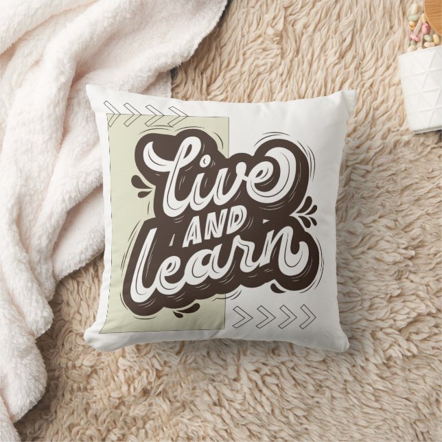 Live and Learn Motivational Typography Throw Pillo Kudde (Filt)