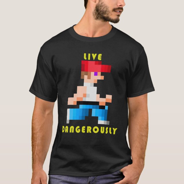 live dangerously Retro Gaming T Shirt (Framsida)