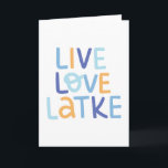 Live Kärlek Latke Hanukkah Design Kort<br><div class="desc">Gratulera till glädjen i Hanukkah med den här färgstarka designen "Live Kärlek Latke". Den här grafiken har ljusa färger och lekfull typografi och är perfekt för en mängd olika produkter,  från hemdekantering till gåvor. Med den här roligten och den festliga designen tillför du lite helgdag och smak.</div>