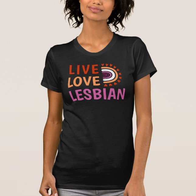 Live kärlek lesbisk firar mångfalden boho rainbow t shirt (Framsida)