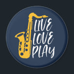 Live Kärlek Play Saxophone Player Jazz Music Älska Magnet<br><div class="desc">Vintage retro orchestra och jazz Music fläkt är utformade för dem som spelar fiolin och saxofon i ett musikband eller en symfoni. Coola klassisk jazz-handel för saxofonist, violinist, musiker och konstnär. Lustigt och humoristiskt musikpun för violin- och saxofonlärare, orkstra fläkt och de som bara har kärlek musik. Underbar souvenir, julklapp...</div>
