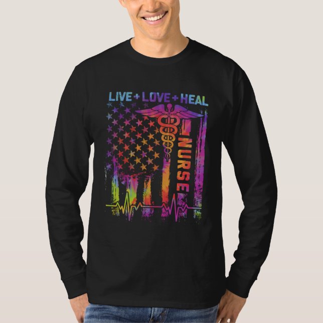 Live Love Heal American US Flag Heartbeat Nurse Da T Shirt (Framsida)