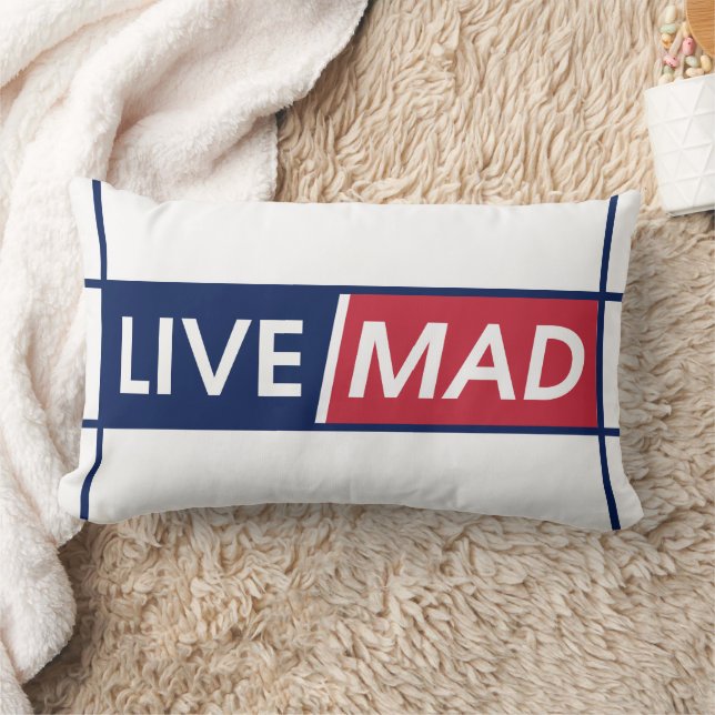 LIVE MAD – Djärv Motivations Kuddvar (Vit) Lumbarkudde (Filt)