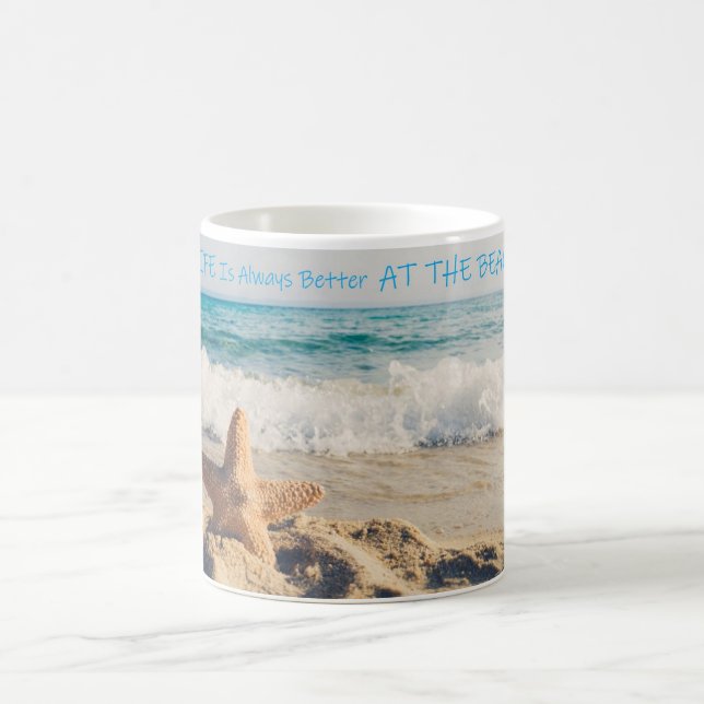 "Livet är alltid bättre i Beach" Kaffemugg (Center)