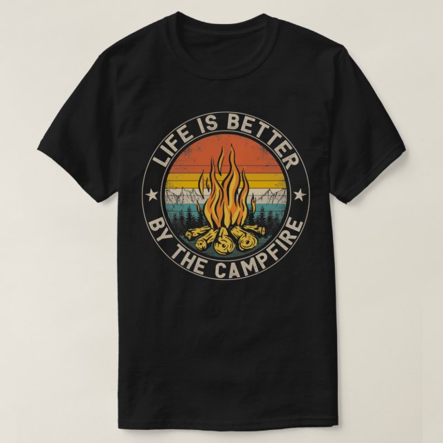 Livet är bättre av Camping Camping Campfire Pu T Shirt (Design framsida)