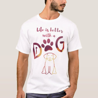 Livet är bättre med en HUND ⭐ ⭐ ⭐ ⭐ ⭐ T Shirt