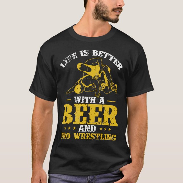 Livet Är Bättre Med En Öl Och Proffs T Shirt (Framsida)