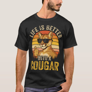 Livet är bättre med en puma rolig text pumor t shirt