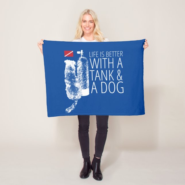 Livet är bättre med en Tank och en Hund Blanket Fleecefilt (På plats)