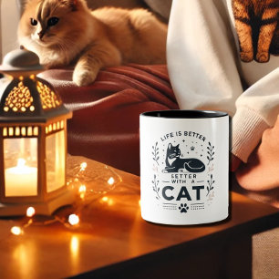 Livet är bättre med min flytande katt Två-Tonad mugg