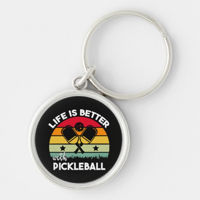 Livet är bättre med Pickleball Rund Silverfärgad Nyckelring (Framsidan)