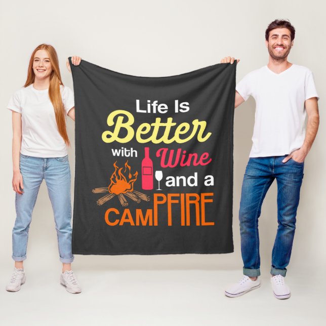 Livet är bättre med Vin och Campfire Fleecefilt (På plats)