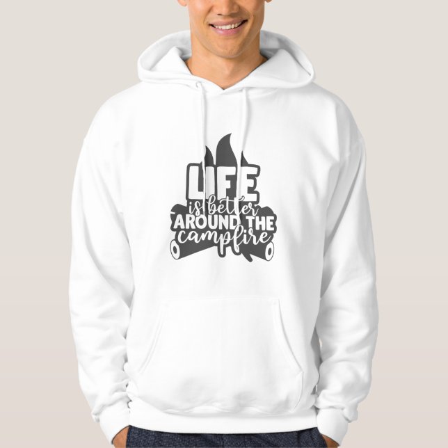 Livet är bättre runt Campfire Camping Hoodie (Framsida)