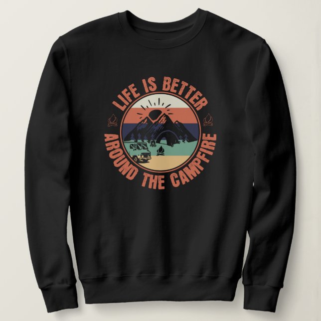 Livet är bättre runt Campfire Camping-presentation T Shirt (Design framsida)