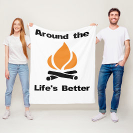 Livet är bättre runt Campfire Fleecefilt