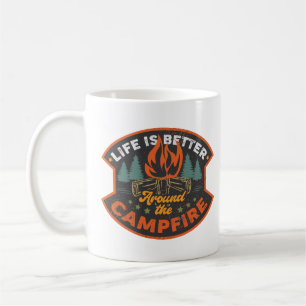Livet är bättre runt Campfire Kaffemugg