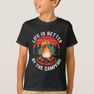 Livet är bättre vid lägerelden Camping Scouting T Shirt