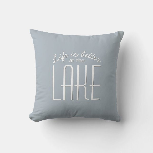 Livet är bättre vid sjön Cute Quote Chic typografi Kudde (Framsida)