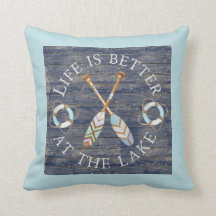 Livet är bättre vid sjönThrow Pillow