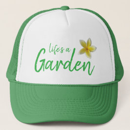 Livet är en trädgård Grön hatt med gula plumeria Keps