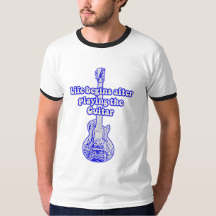 Livet börjar efter att ha spelat gitarren. vintage t shirt