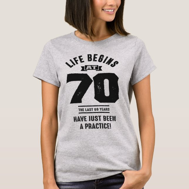 Livet börjar vid 70 t shirt (Framsida)