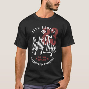 Livet börjar vid 83 t shirt