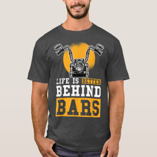 Livet ligger bättre bakom Pub Chopper-motorcykeln T Shirt
