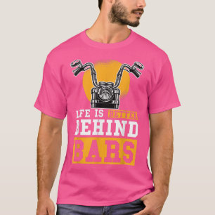 Livet ligger bättre bakom Pub Chopper-motorcykeln T Shirt