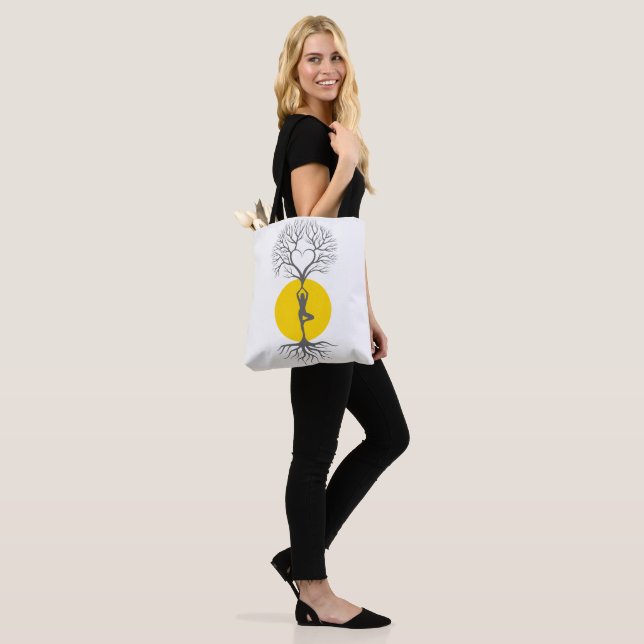 Livets trädYoga Tygkasse (På modell)