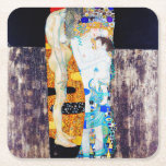 Livets tre år, Gustav Klimt Underlägg Papper Kvadrat<br><div class="desc">Gustav Klimt (14 juli, 1862 - 6 februari 1918) var en österrikisk symbolmålare och en av de mest framstående medlemmarna i Wien Secession-rörelsen. Klimt noteras för målningar, murar, skisser och andra föremål d'art. Förutom hans verk, som innefattar anklagelser och porträtt, målade han upp landskap. Klimt var bland konstnärer från Wienutträdet...</div>