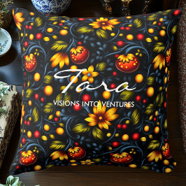 Livfull blomsterdekoration inspirerad av Khokhloma Kudde