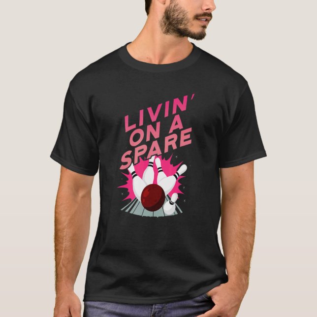 Livin on a Spare Bowling Bowlareare Cricket Batsma T Shirt (Framsida)