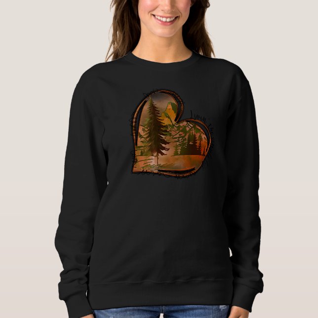 Livin the Simple Life Graphic T Shirt (Framsida)