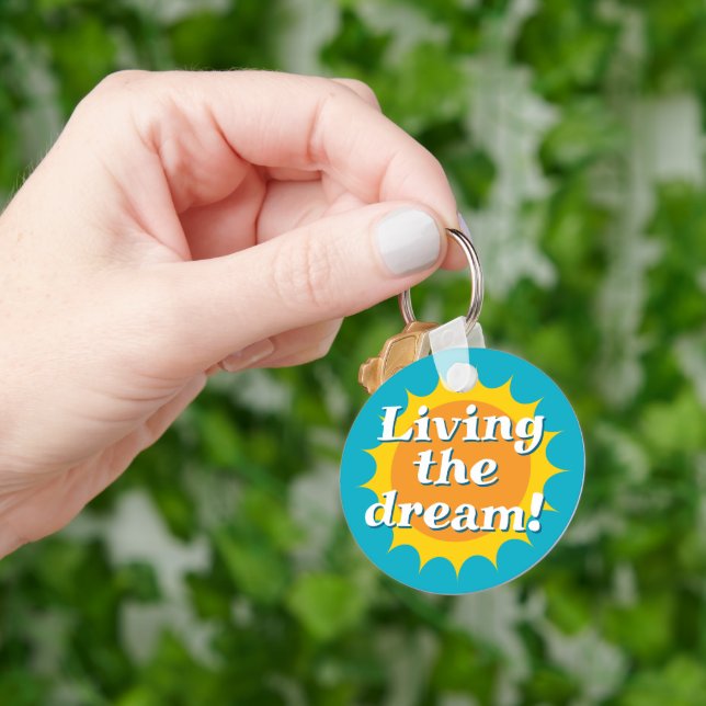 Living the dream keychain with sunny logo nyckelring (Hand)
