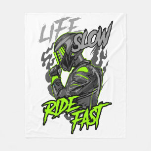 LIVSLÅG RID FAST LIFESTYP FLEECEFILT